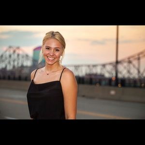 Meet your Posher, Natalie